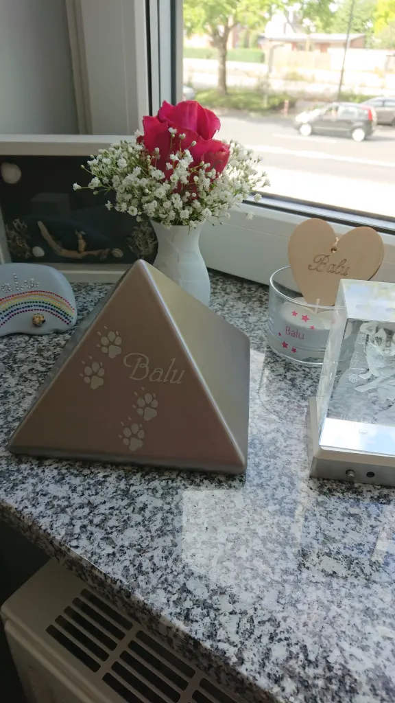 Condolence image of Mama