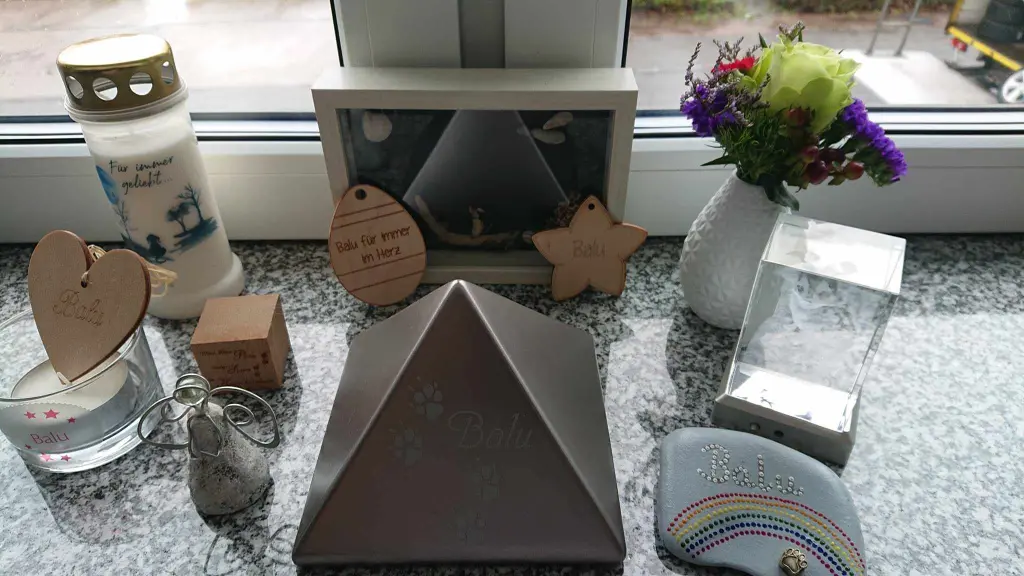 Condolence image of Ina