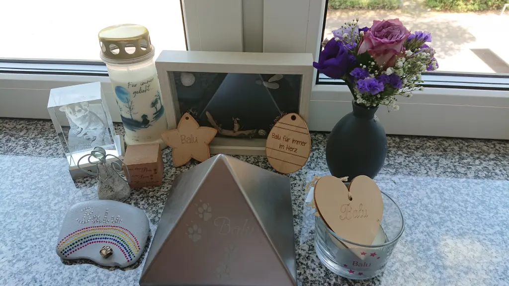 Condolence image of Ina