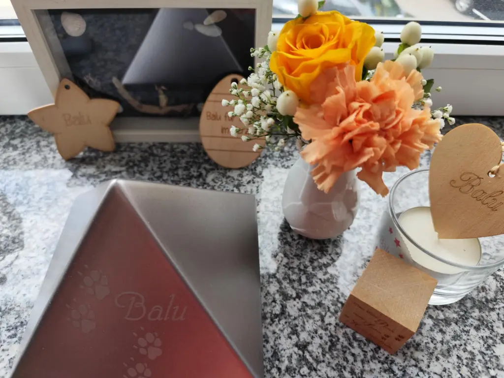 Condolence image of ❤️