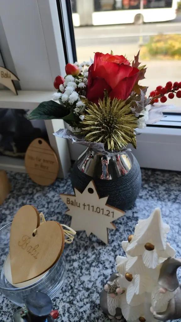 Condolence image of Ina