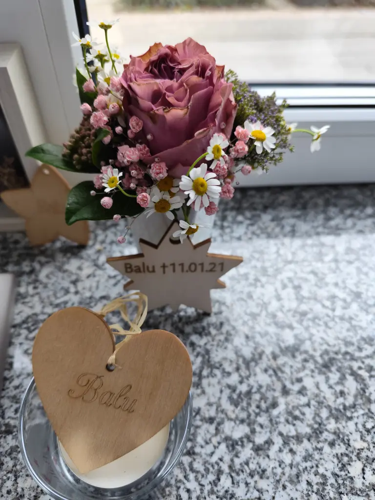 Condolence image of Ina