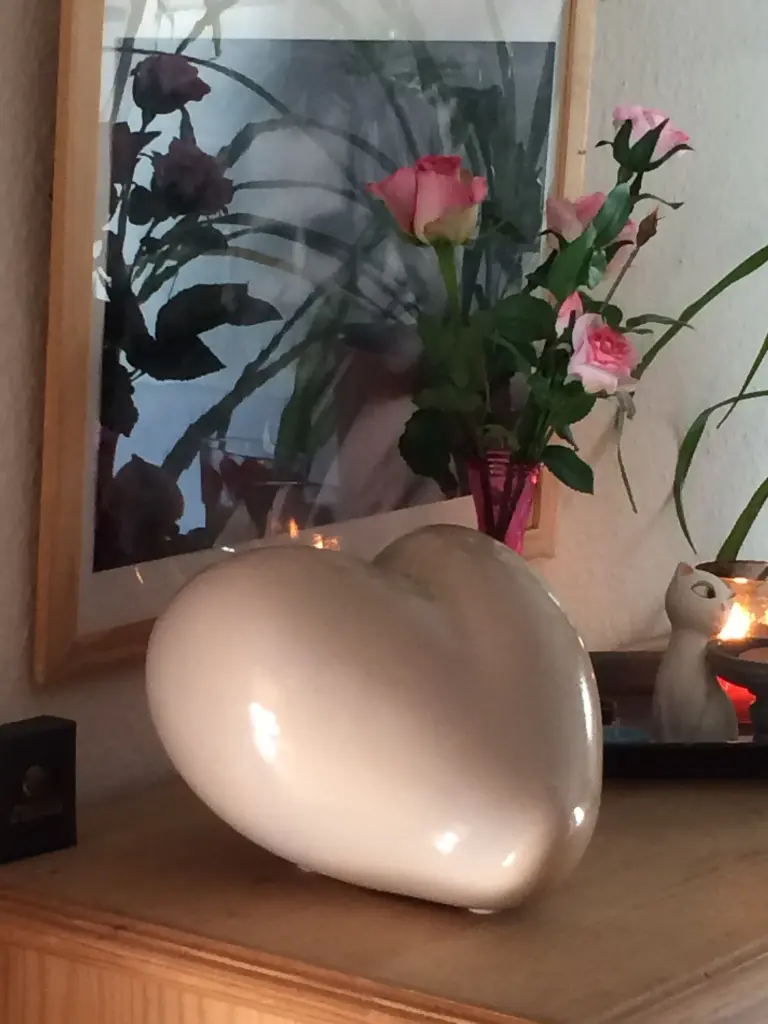 Condolence image of Angela