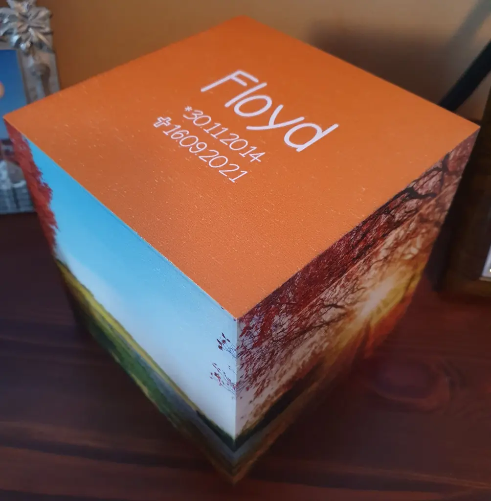 Andachtsbild von Karina und Jörg mit Floyd im ❤ 