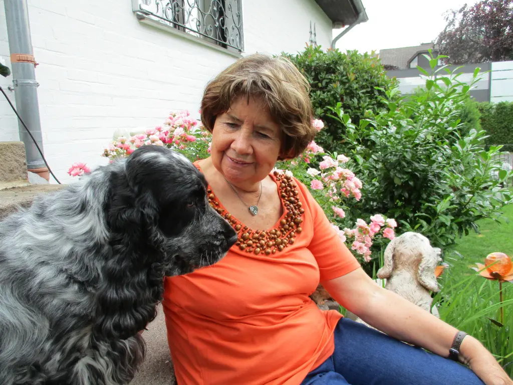 Andachtsbild von Gerda mit Bonita tief im Herzen