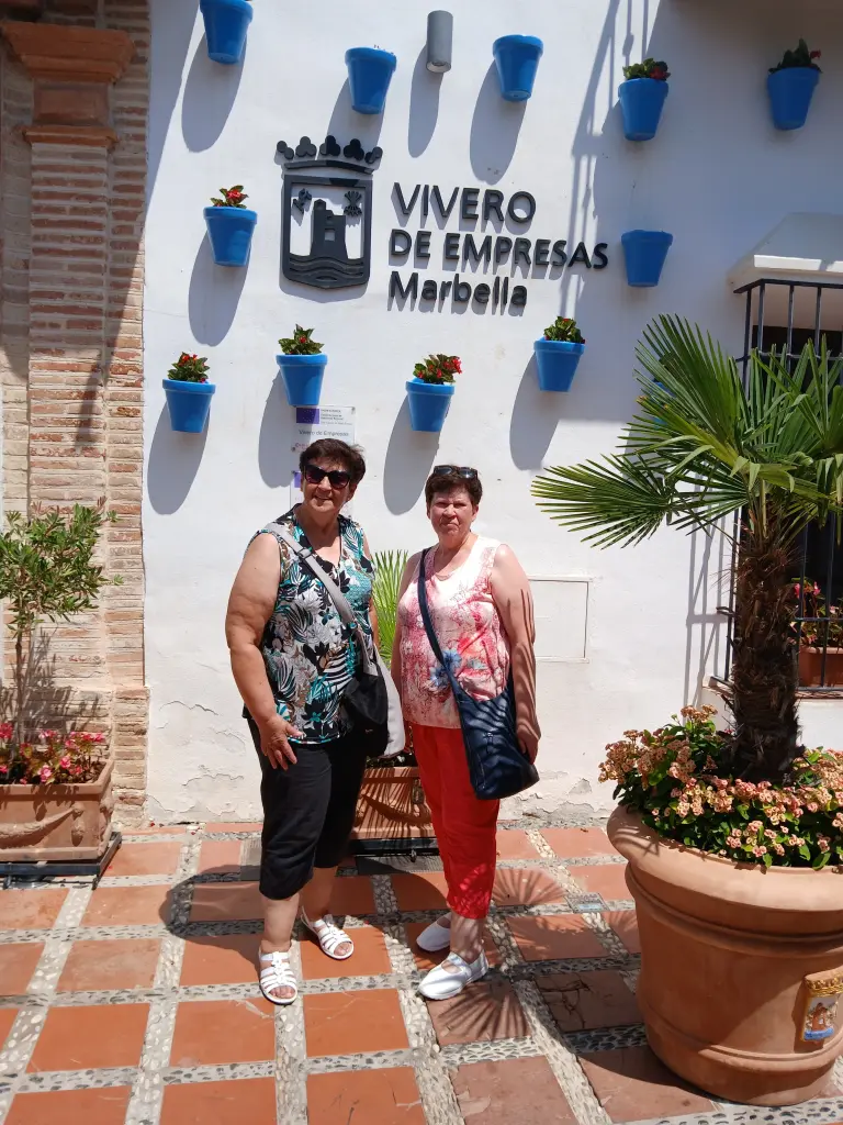 Condolence image of Annemarie und Elke mit Snoopy❤️und Pünktchen ❤️