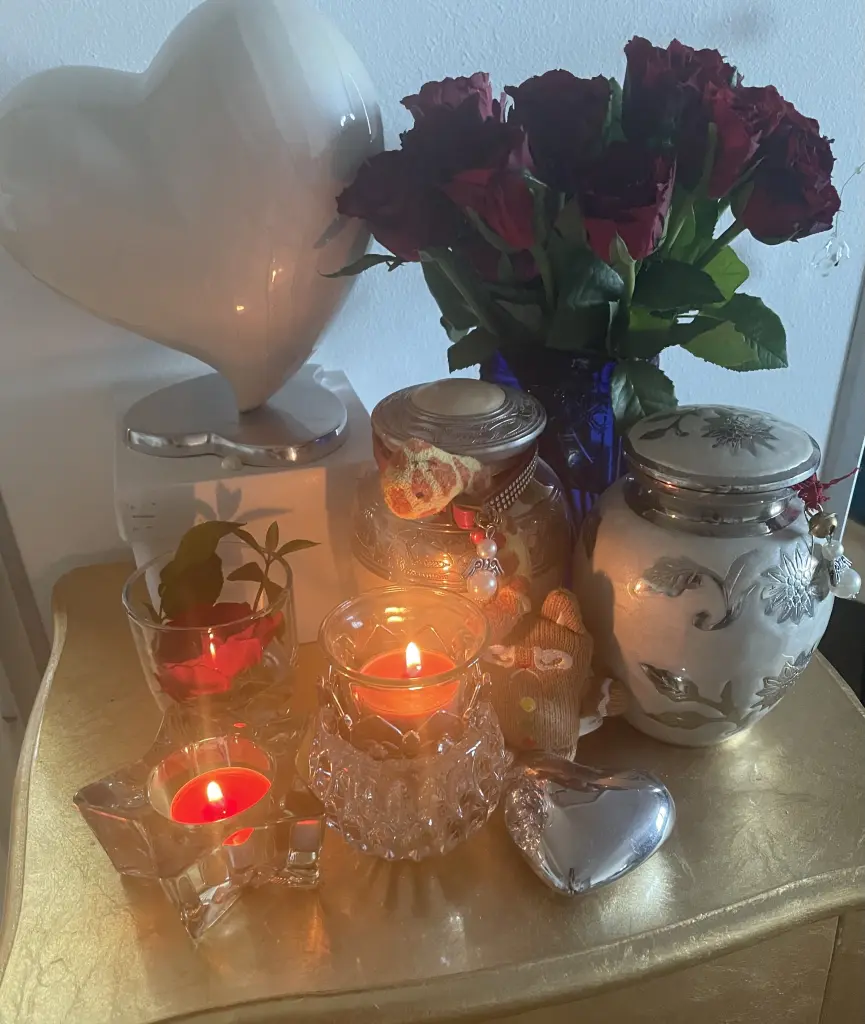 Condolence image of Nhinis Mama