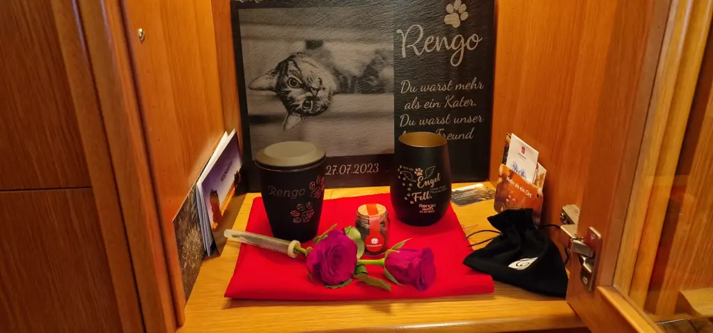 Condolence image of Julia