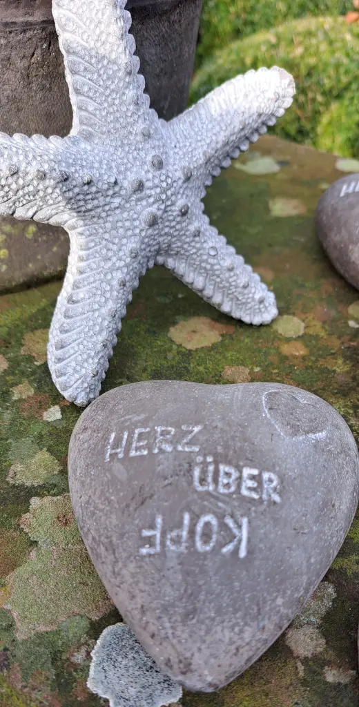 Condolence image of Frauchen