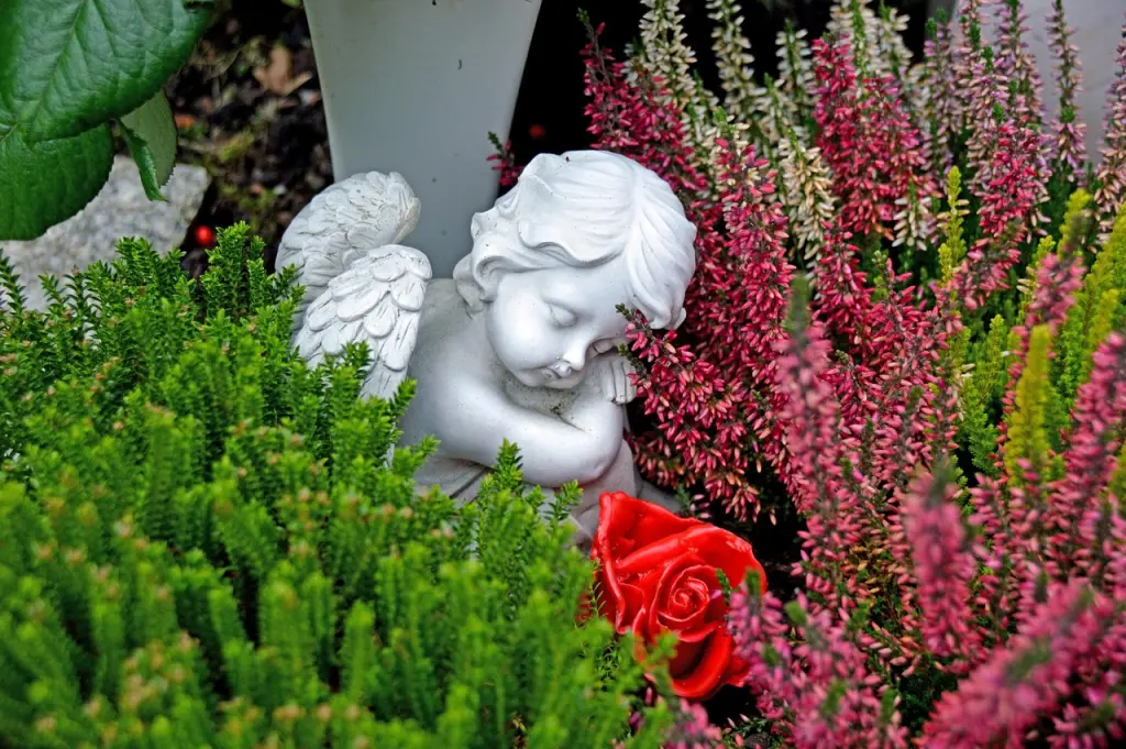 Condolence image of *♡ *♡ *♡ *♡