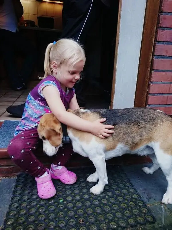 Immer ein paar Streicheleinheiten abholen von den Enkelkind.