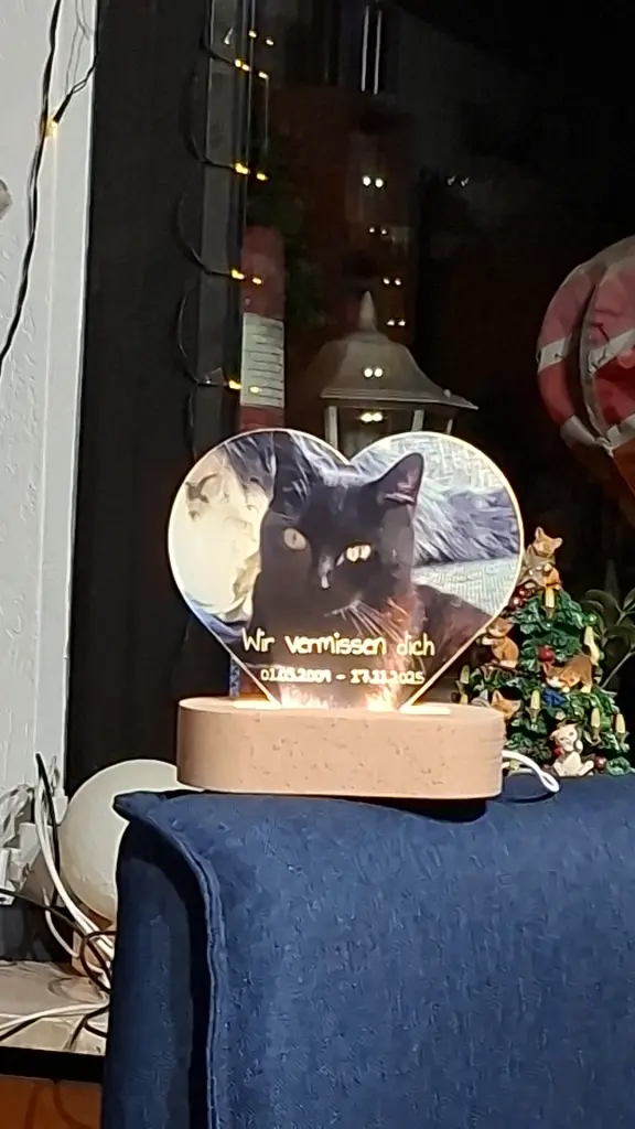 Condolence image of Bettina