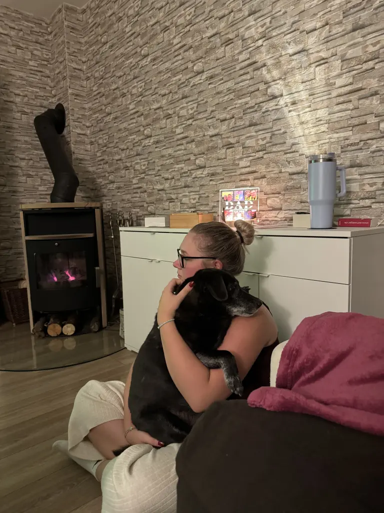 Deine Celina, du hast so gern mit ihr gekuschelt.