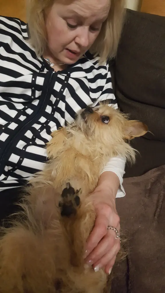 Bei Mama im Arm 🥰