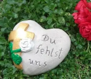 Condolence image of Jutta mit Purzel tief im Herzen ✟ 08.05.2016